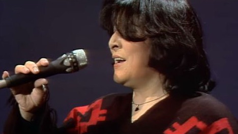 Mercedes Sosa vuelve desde el exilio: publican un registro inédito grabado en Suiza en 1980
