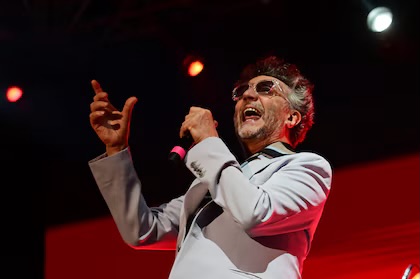 Tumbas de la gloria: cuando las canciones se comen al artista