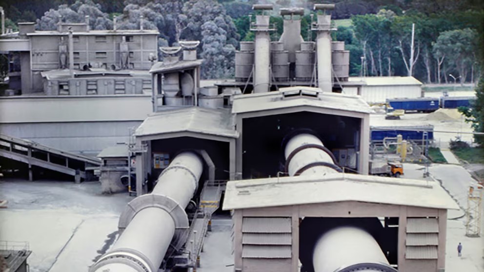 La recesión golpea a la industria bonaerense: caída del consumo, cierres y producción frenada