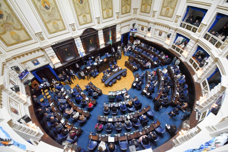 Vista general de una sesión ordinaria de la Cámara de Diputados de la provincia de Buenos Aires.